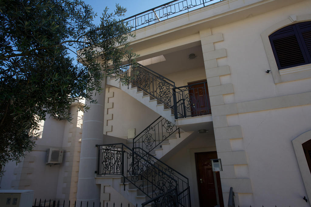 St.George Apartments Petrovac Exterior photo